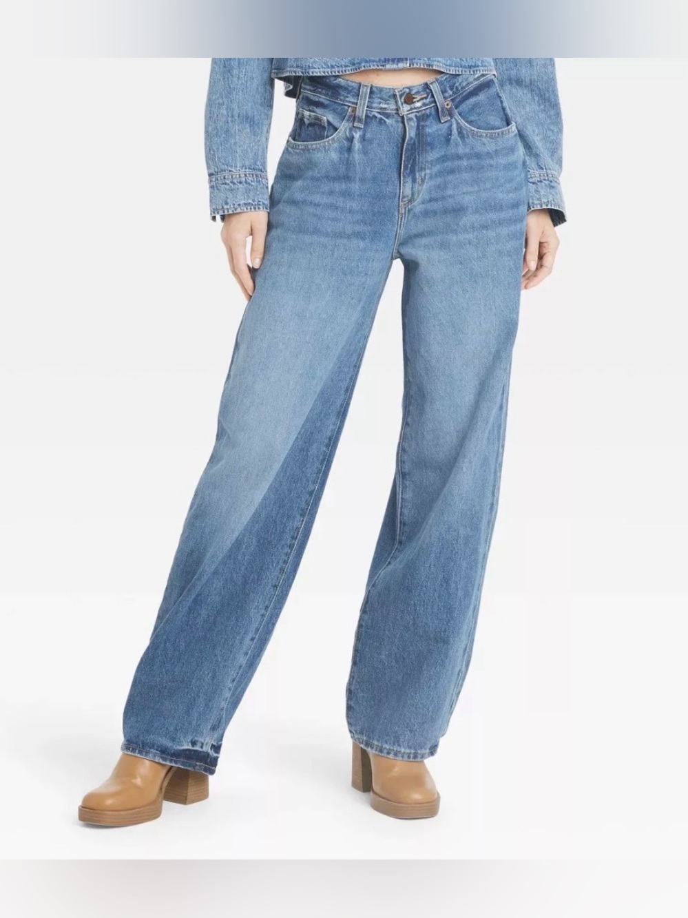 Universal Thread 90’s Baggy Mid-Rise Jeans